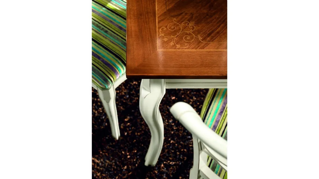 Tavolo in legno con intarsio floreale H609 di Fratelli Raffagnini